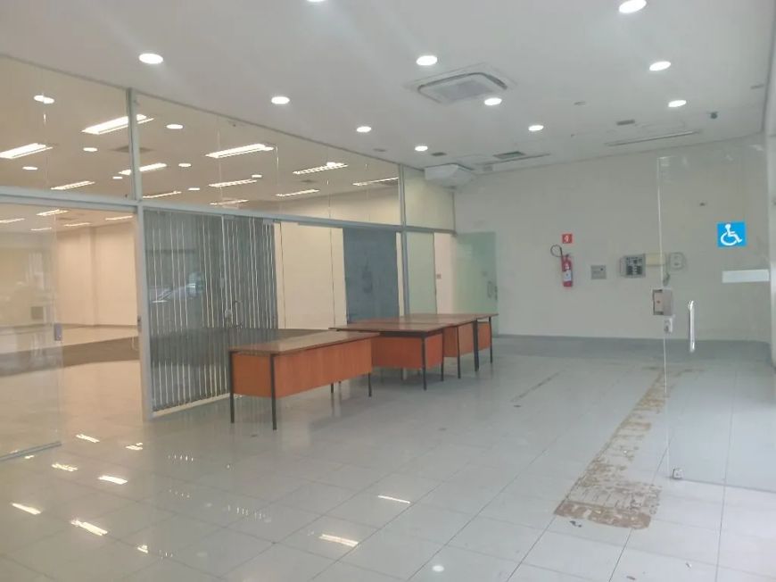Salão comercial para alugar -Baeta Neves - 250m², escritório, 5 banheiros, despensa, 18 vagas