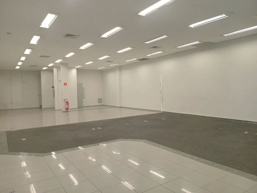 Salão comercial para alugar -Baeta Neves - 250m², escritório, 5 banheiros, despensa, 18 vagas