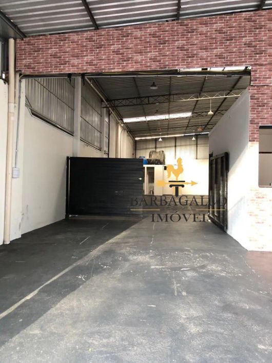 Excelente Galpão para Locação 240m² - Paulicéia - SBC/SP.