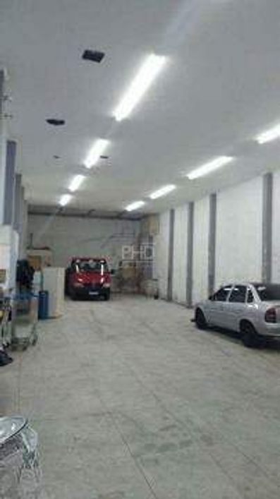 Salão 270 m2 no bairro Vila são Pedro -S.B.C
