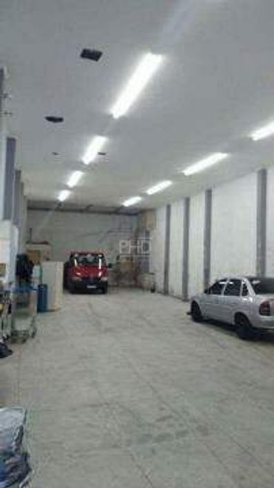 Salão 270 m2 no bairro Vila são Pedro -S.B.C