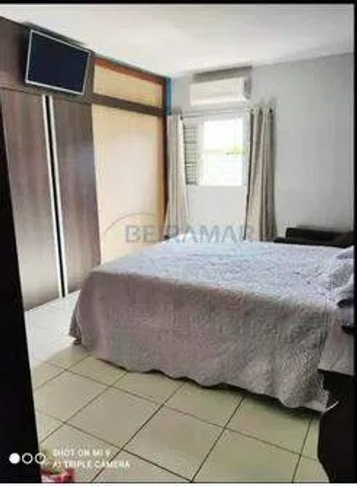 Casa 3 Quartos, 3 Suítes, Área de Lazer, 3 Vagas de Garagem à Venda na SHA Conjnuto 4 - Arniqueira