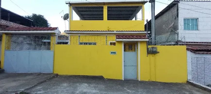 Casa com 3 dormitórios à venda, 300 m² por R$ 220.000,00 - Austin - Nova Iguaçu/RJ