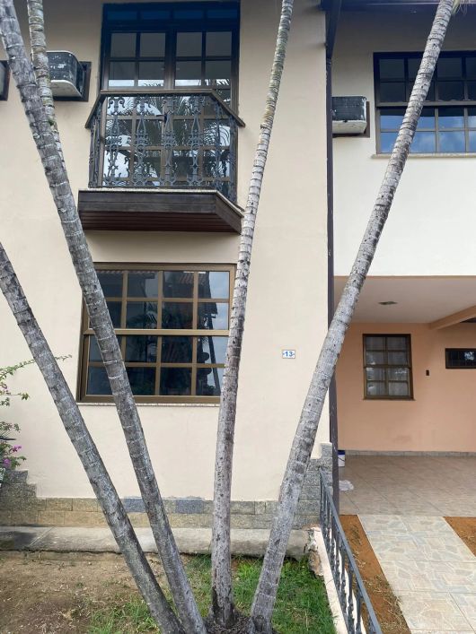 Imóvel para venda possui 100 metros quadrados com 3 quartos em Parque Horizonte - Nova Iguaçu - RJ