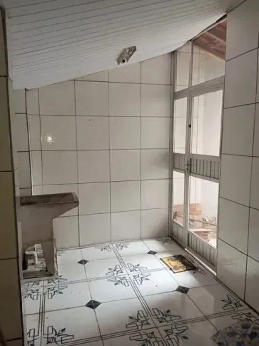 Imóvel para venda tem 90 metros quadrados com 2 quartos em Vila Marilia - Nova Iguaçu - RJ