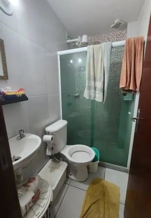 Casa para Venda em Nova Iguaçu, Floresta, 2 dormitórios, 1 suíte, 2 banheiros, 1 vaga