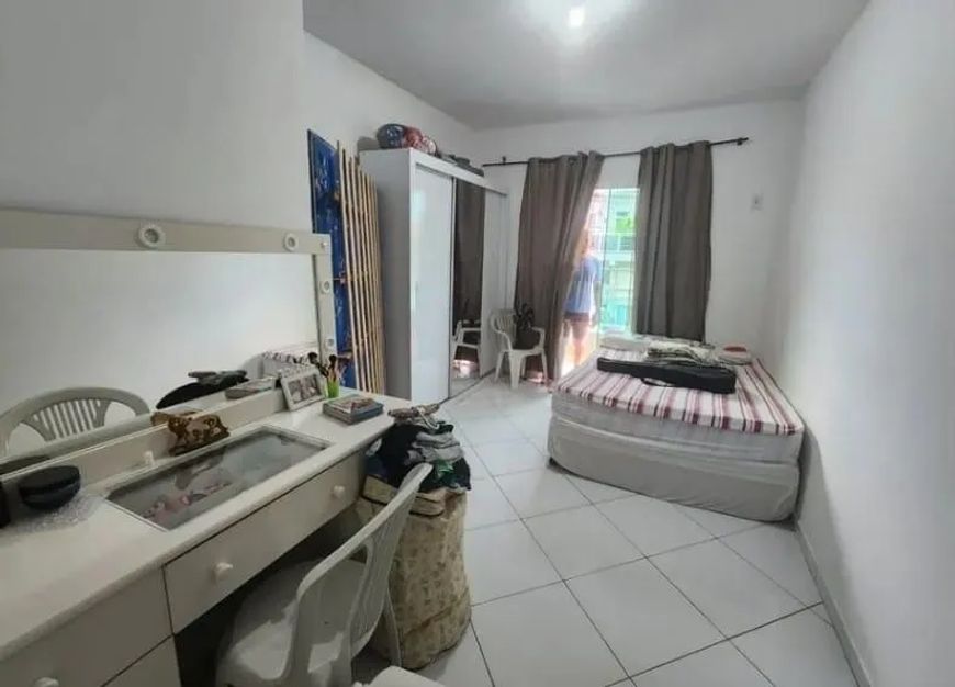Casa para Venda em Nova Iguaçu, Floresta, 2 dormitórios, 1 suíte, 2 banheiros, 1 vaga