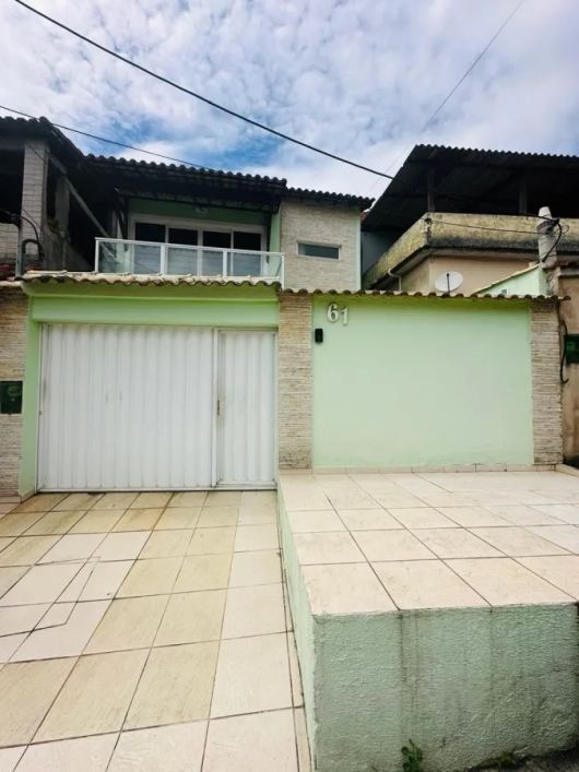 Casa para Locação em Nova Iguaçu, Moqueta, 4 dormitórios, 1 suíte, 2 banheiros, 2 vagas