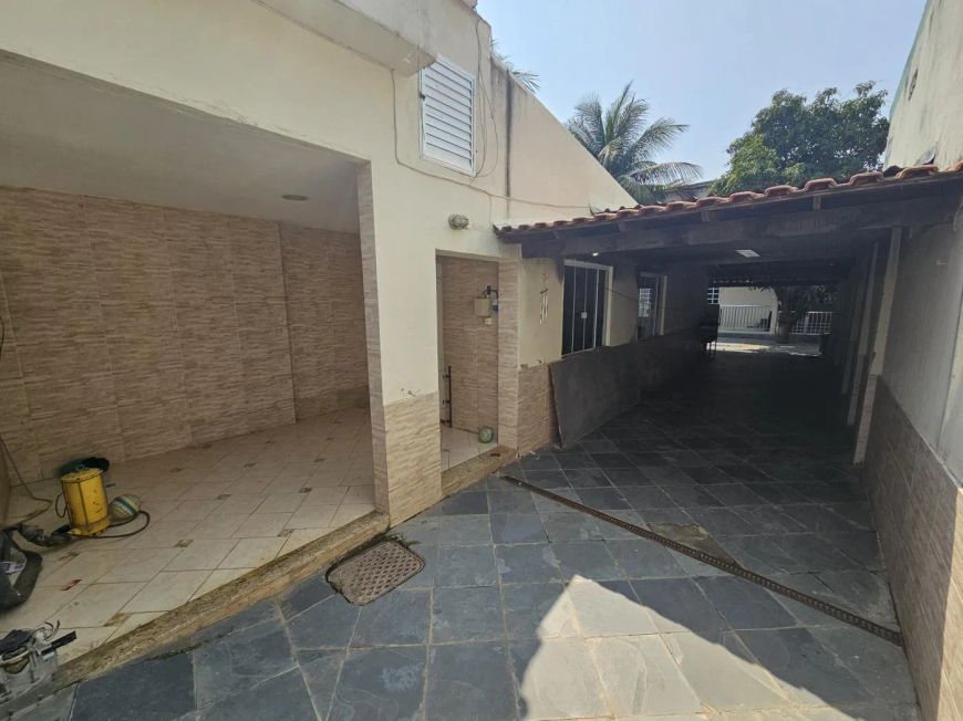 Casa para Venda em Nova Iguaçu, Belterra, 4 dormitórios, 3 banheiros, 4 vagas