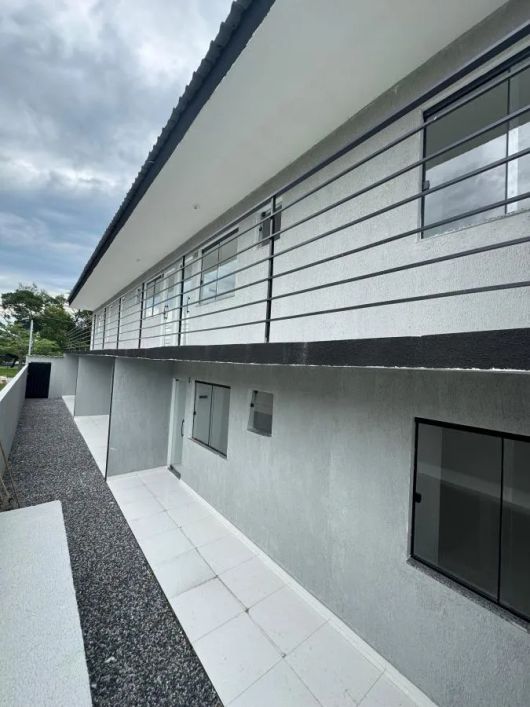 Casa para Venda em Nova Iguaçu, Marapicu, 1 dormitório, 1 banheiro, 1 vaga
