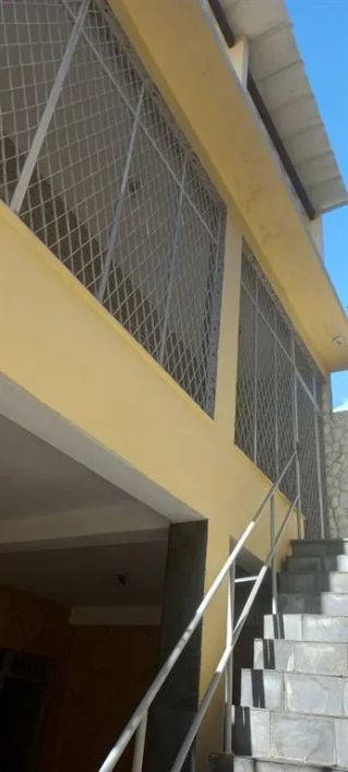 0 - Casa 3 quartos, sendo 2 suítes