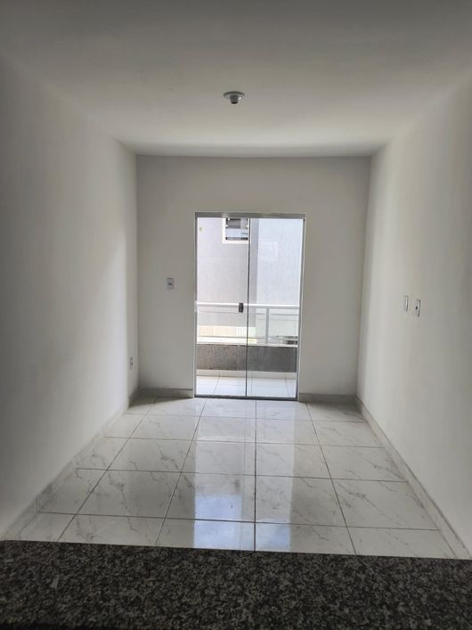 VENDO CASAS e APARTAMENTOS EM CONDOMÍNIO