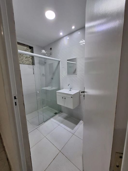 IMÓVEL COM CASA / LOJA / TERRAÇO - INDEPENDENTES - R$ 900 MIL - SOMENTE À VISTA