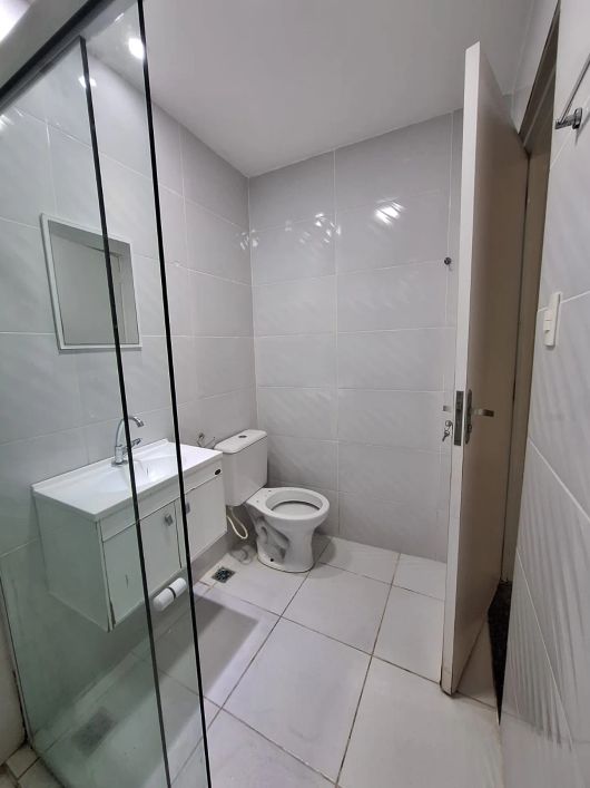 IMÓVEL COM CASA / LOJA / TERRAÇO - INDEPENDENTES - R$ 900 MIL - SOMENTE À VISTA