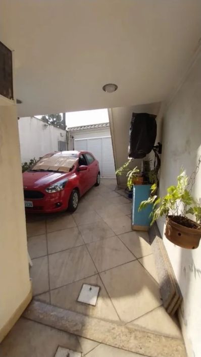 Casa para Venda em Nova Iguaçu, Viga, 4 dormitórios, 1 suíte, 2 banheiros, 1 vaga