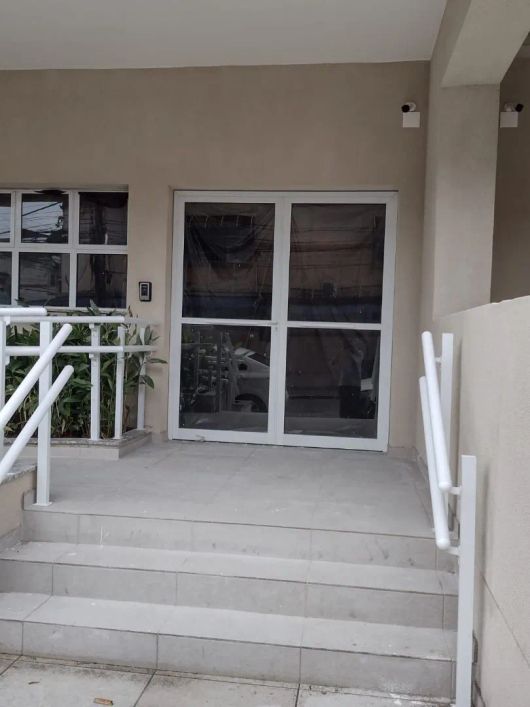 Apartamento com 2 dormitórios à venda, 53 m² por R$ 310.000 - Califórnia - Nova Iguaçu/RJ
