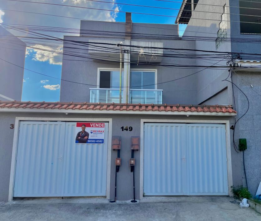 Imóvel Triplex com 3 Quartos 3 banheiros em Santa Eugênia-Nova Iguaçu.