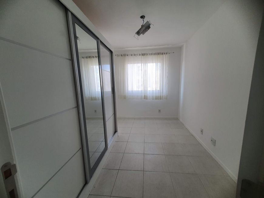 Locação apartamento 3 quartos centro Nova Iguaçu