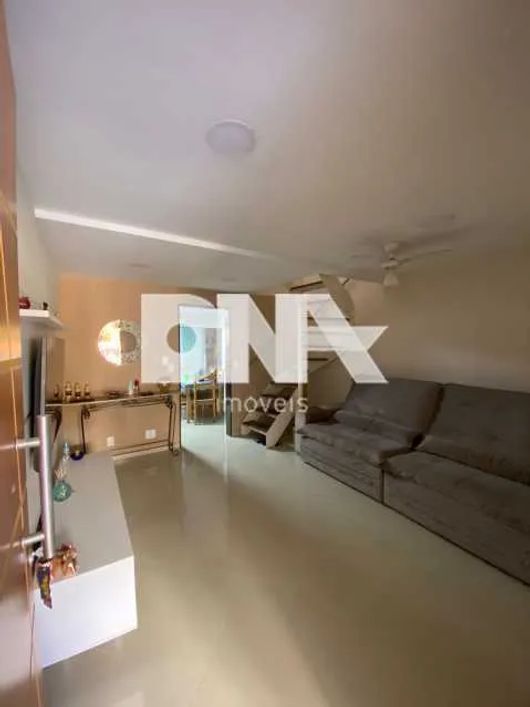 Casa em Condomínio - Duplex / Residencial / Jardim Alvorada