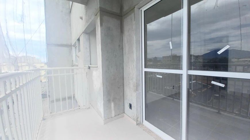 Apartamento para Venda em Nova Iguaçu, Centro, 2 dormitórios, 1 suíte, 2 banheiros, 1 vaga