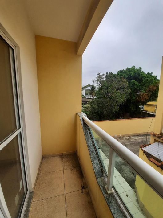 Casa duplex a poucos minutos da UNIG