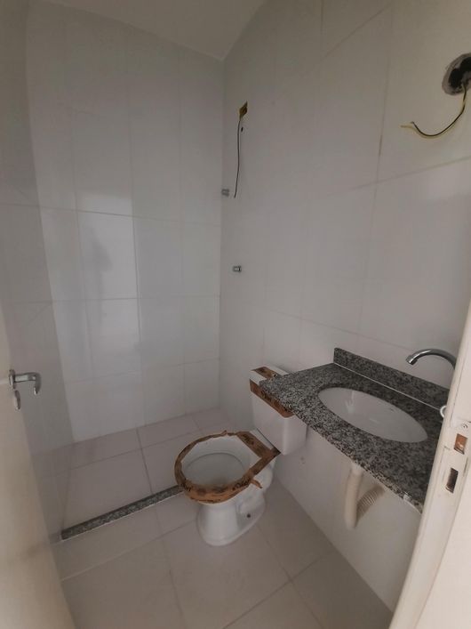 Casa duplex a poucos minutos da UNIG