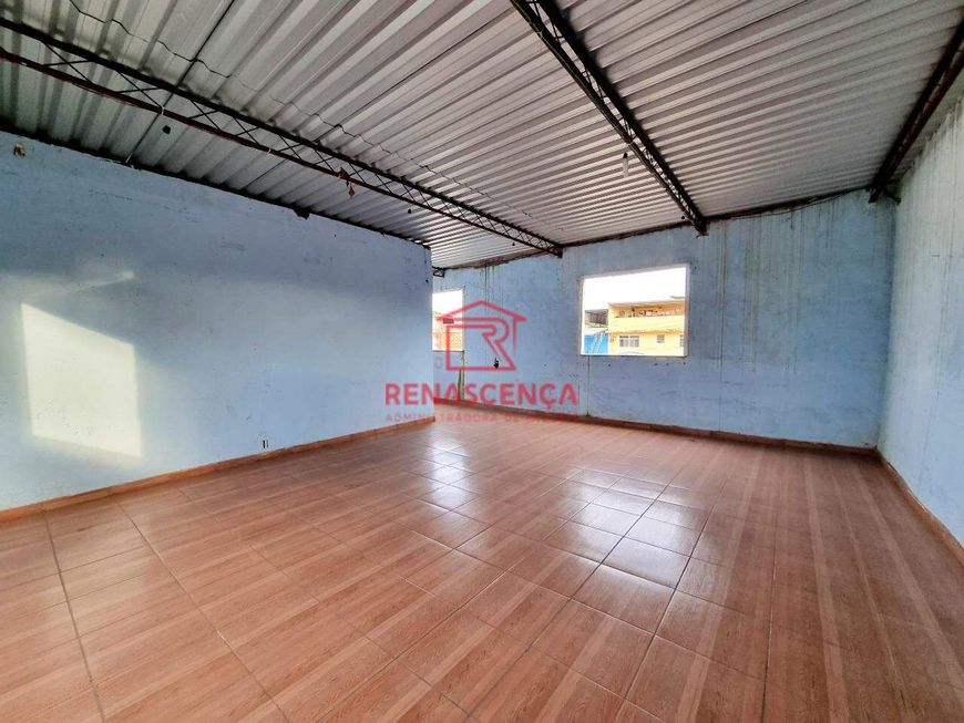 Casa Comercial em Nova Iguaçu.