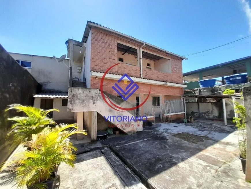 CASA TRÊS QUARTOS Á VENDA EM NOVA IGUAÇU!
