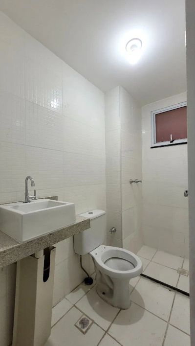 Imóvel para venda possui 46 metros quadrados com 2 quartos em Jardim Alvorada - Nova Iguaçu - RJ