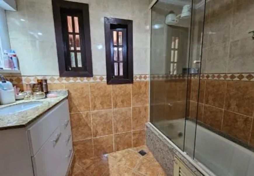 Casa para Venda em Nova Iguaçu, da Luz, 4 dormitórios, 3 suítes, 5 banheiros, 2 vagas