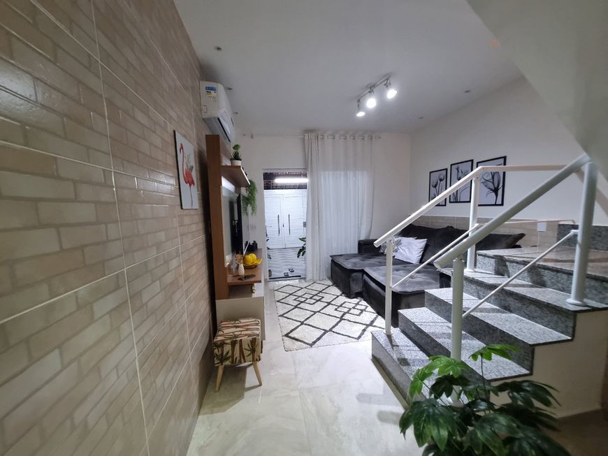 Venda casa duplex 2 quartos Valverde Nova Iguaçu.