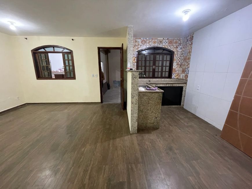 Vendo casa linear reformada com 2 qts e 3 vagas no Jardim tropical Nova Iguaçu