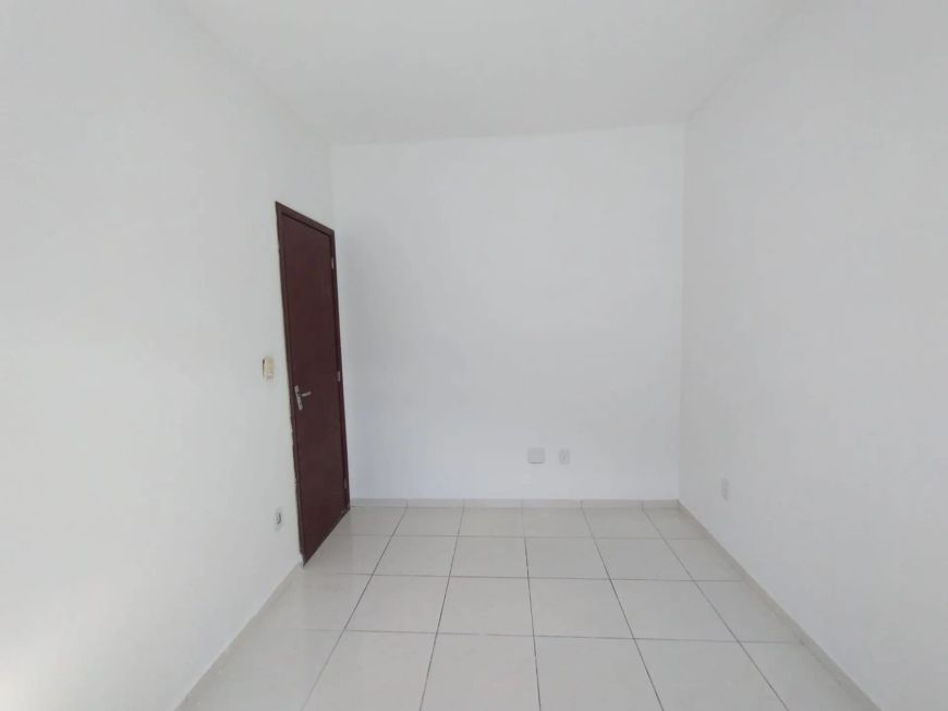 Alugo casa em Nova Iguaçu - RJ.