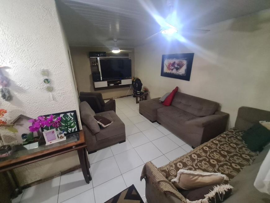 Casa para Venda em Nova Iguaçu, Danon, 4 dormitórios, 2 suítes, 4 banheiros, 3 vagas
