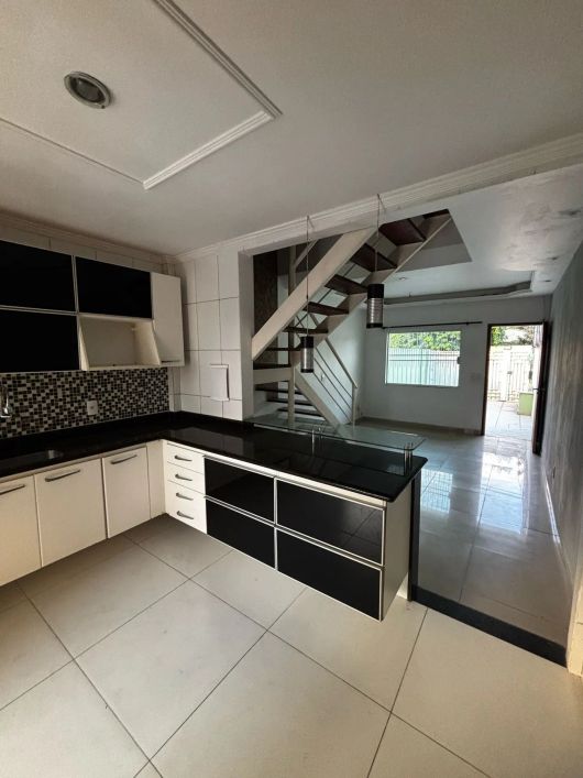 casa triplex para locação, três quartos com suite