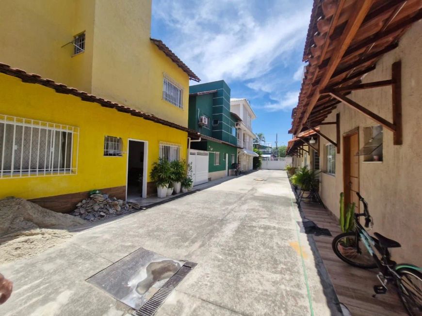 Casa com 2 dormitórios à venda, 77 m² por R$ 295.000,00 - Vila São Luis - Nova Iguaçu/RJ