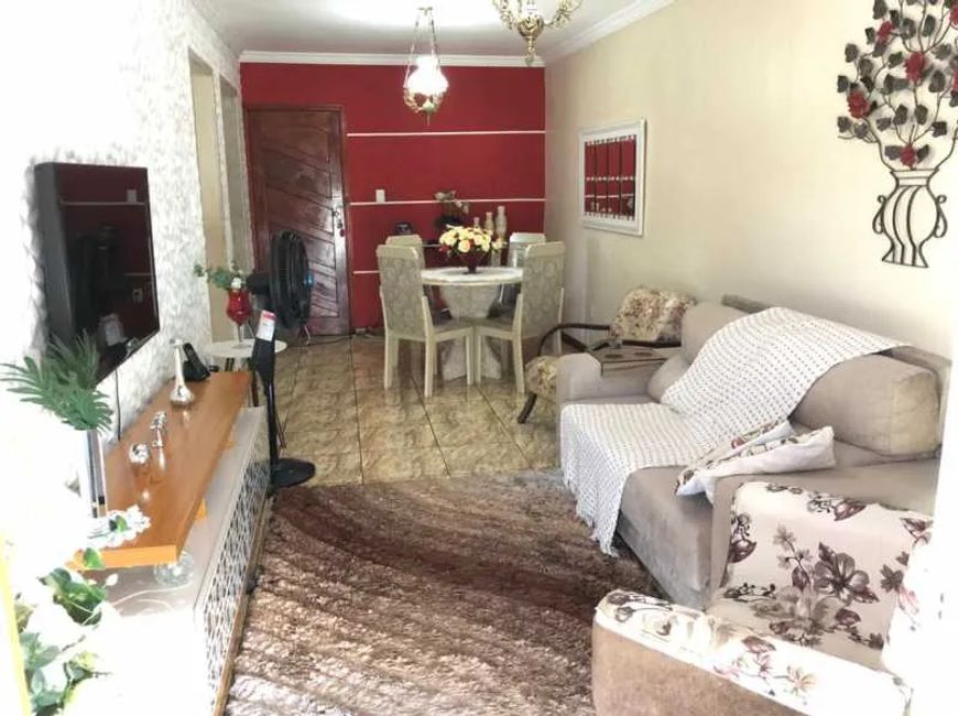 Amplo apartamento de 2 quartos no Centro de Nova Iguaçu