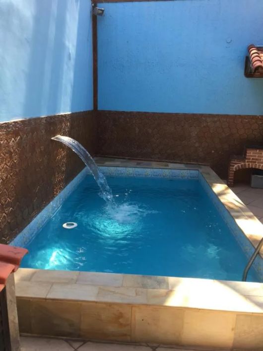 Casa para Venda em Nova Iguaçu, Caonze, 5 dormitórios, 2 suítes, 4 banheiros, 3 vagas