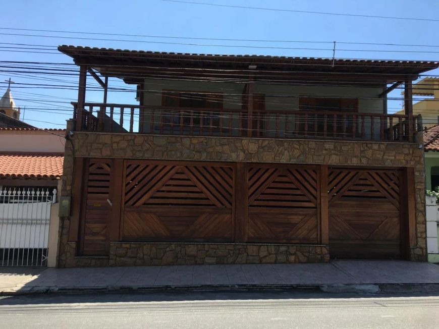 Casa para Venda em Nova Iguaçu, Caonze, 5 dormitórios, 2 suítes, 4 banheiros, 3 vagas
