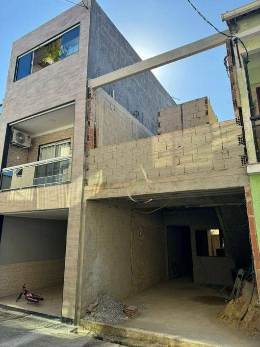 CASA PARA VENDA - COND. BEIJA FLOR - NOVA IGUAÇU