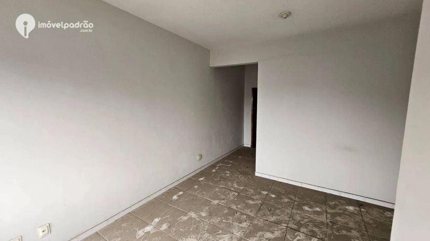 Apartamento com 2 dormitórios à venda, 68 m² por R$ 185.000,00 - Caonze - Nova Iguaçu/RJ