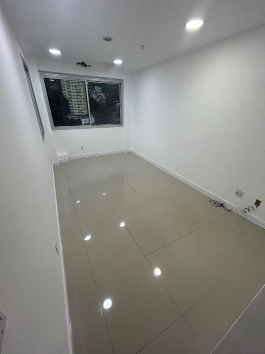 ALUGA-SE EXCELENTE SALA