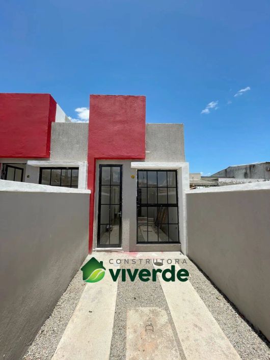Casa à venda na Avenida Abílio Augusto Távora, Marapicu, Nova Iguaçu - RJ