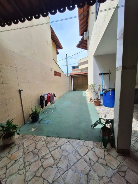 CASA CONDOMÍNIO - CARMARI - 03 QUARTOS - ACEITA FINANCIAMENTO BANCÁRIO OU À VISTA.