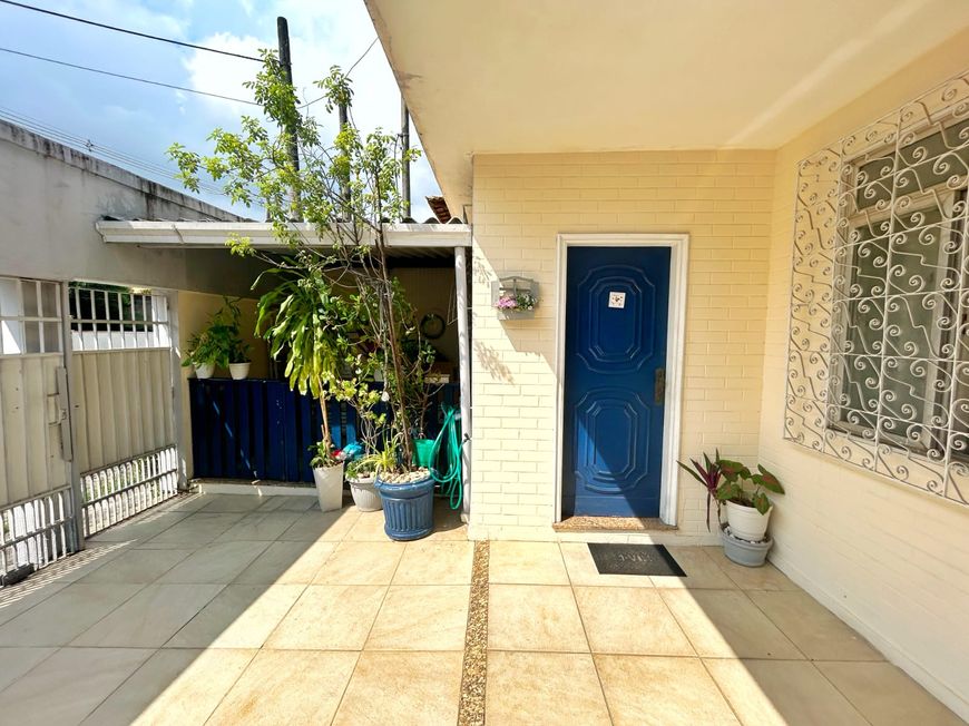 Casa c/ 4 Quartos sendo 2 suítes e Área Gourmet em Moquetá - Nova Iguaçu/RJ