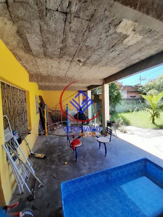 CASA COM TERRENO Á VENDA EM NOVA IGUAÇU!
