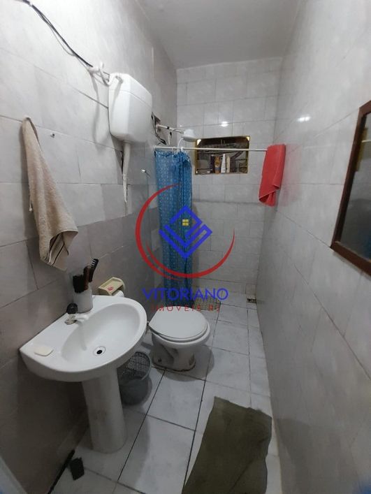 CASA COM TERRENO Á VENDA EM NOVA IGUAÇU!
