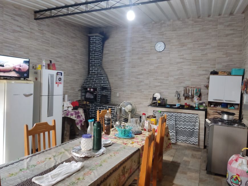 Casa, 2 quartos com quintal e churrasqueira -Cerâmica - Nova Iguaçu - RJ