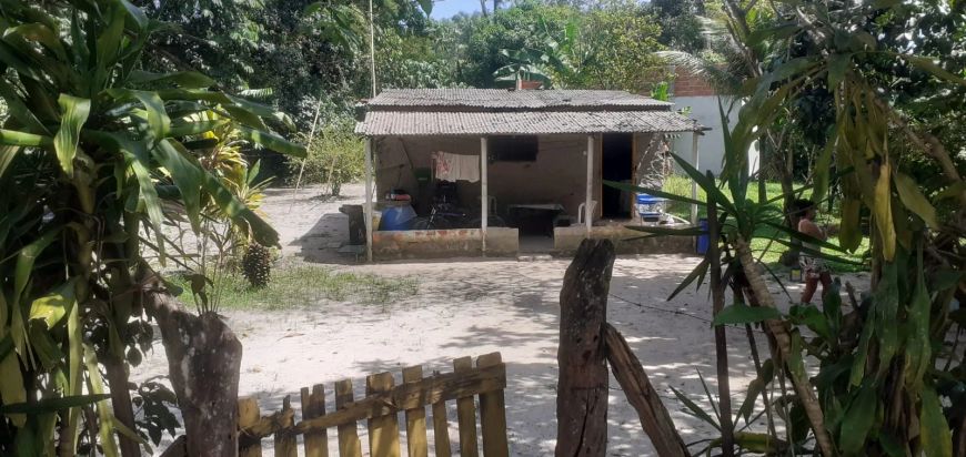 Vendo Sítio com metragem 2.500 m² no Bairro Geneciano, Miguel Couto- Nova Iguaçu - RJ