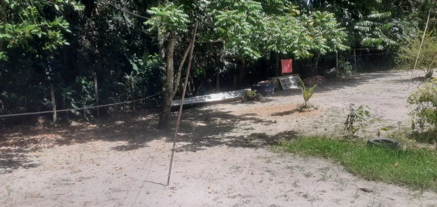 Vendo Sítio com metragem 2.500 m² no Bairro Geneciano, Miguel Couto- Nova Iguaçu - RJ